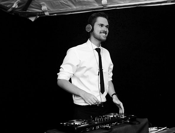 Melbourne Wedding DJ - Josiah