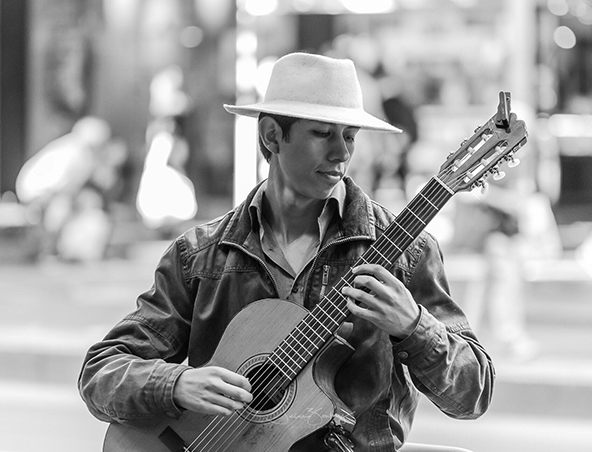 MELBOURNE CLASSICAL GUITARIST