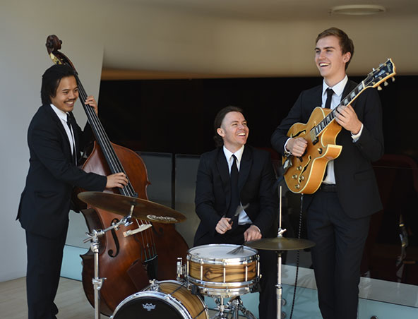 Sway Jazz Band Melbourne - Singers Entertainers - Hire Musicians