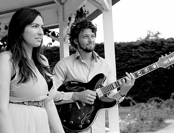 Wendybird Acoustic Duo Melbourne - Wedding Singers Musicians - Entertainers