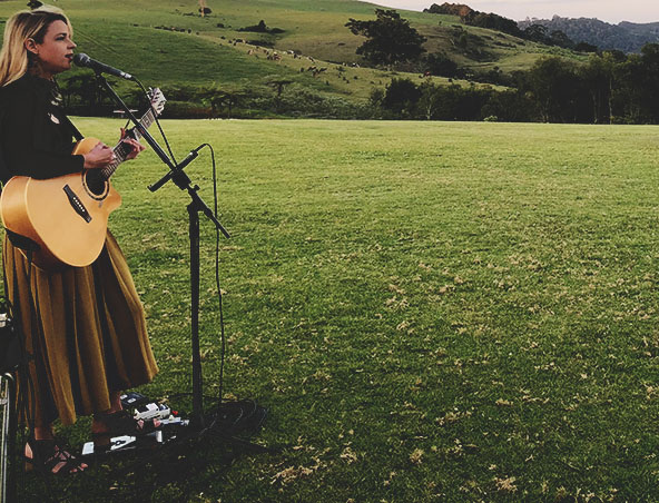 Candice Brisbane Acoustic Singer