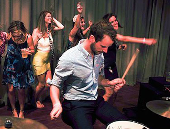 Guilty Pleasure Cover Band Melbourne - Singers Musicians - Wedding Entertainment