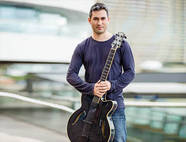 BRISBANE JAZZ GUITARIST