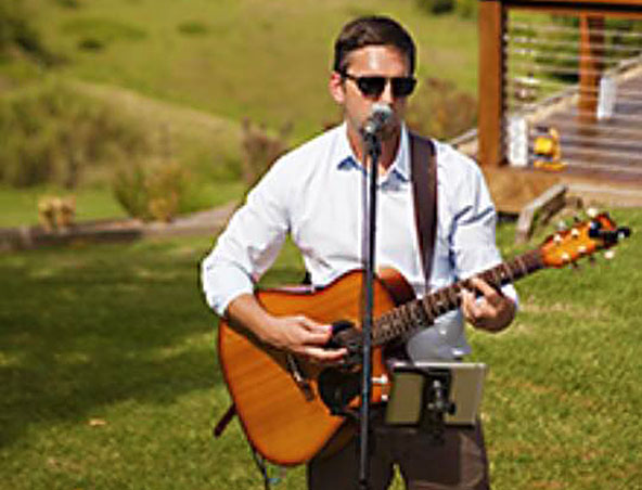 Jordan Acoustic Soloists Sydney - Singers Musicians - Entertainers
