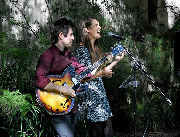 No Limits Music Duo Perth - Singers - Musicians